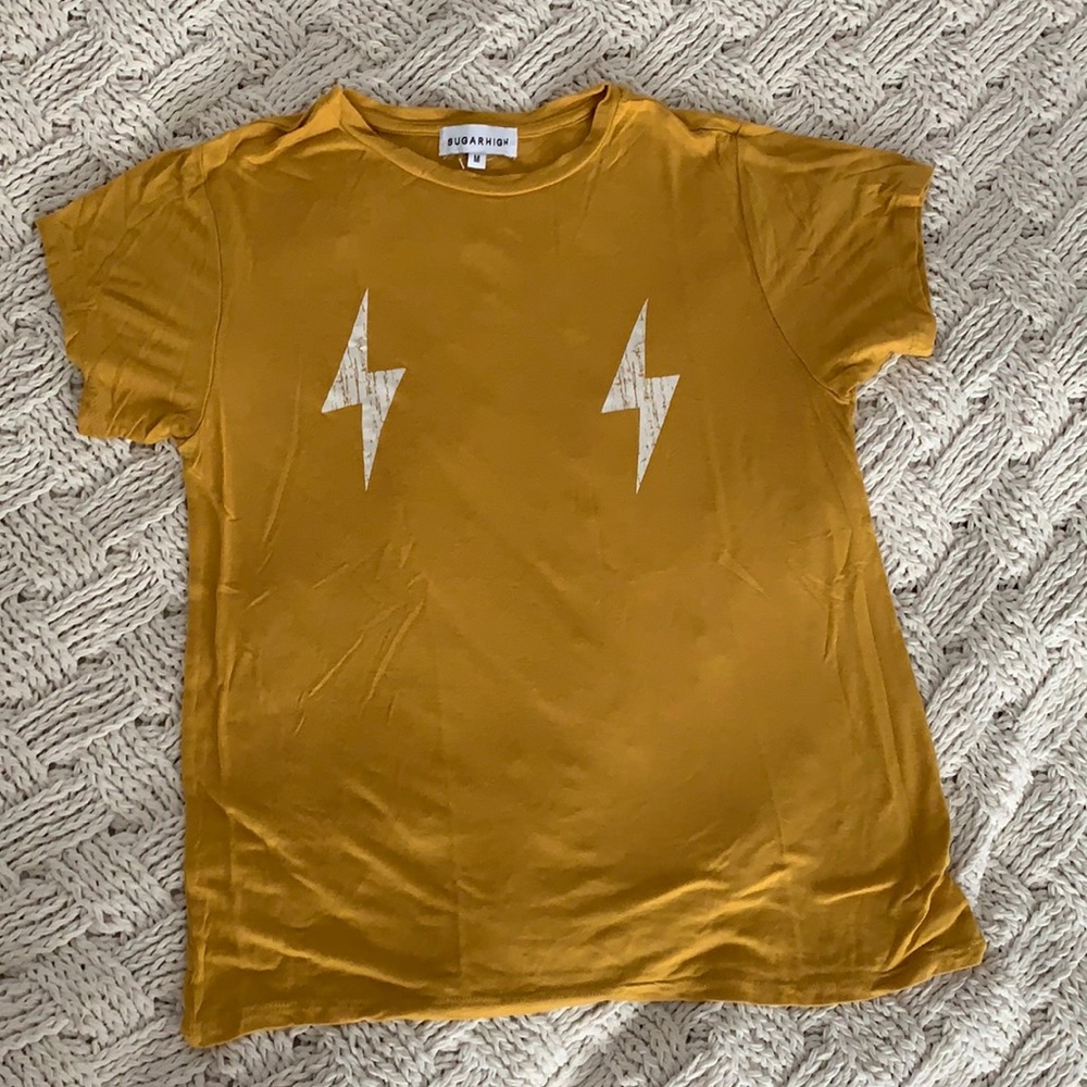 Yellow t shirt